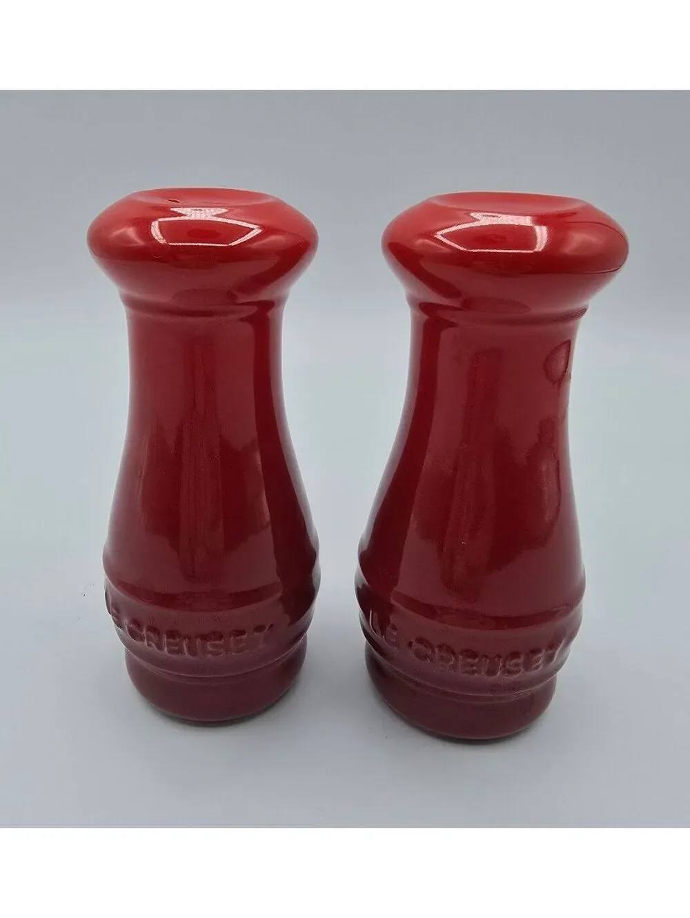 Le Creuset Cerise Red Stoneware Salt & Pepper Shakers 5